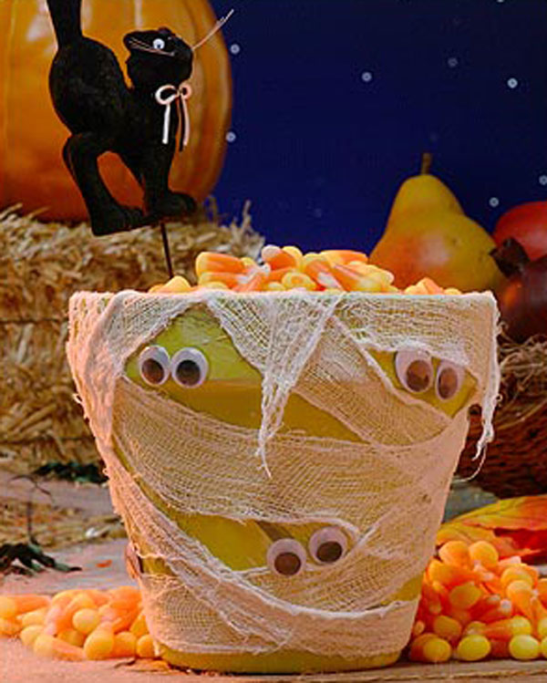 15 Ideas To Reuse Clay Pots For Halloween Crafts HomeDesignInspired