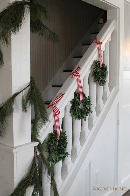 35 Irresistible Ideas To Decorate Your Stairs in The ...