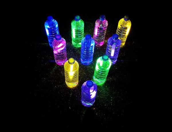 Glow-Sticks-Ideas-for-Kids-Parties-HDI-09