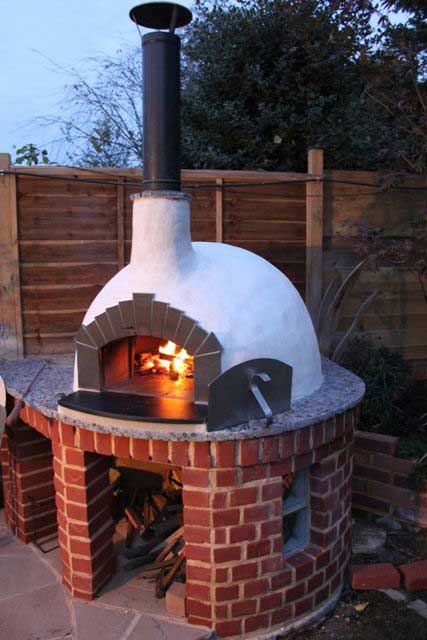 13-awesome-outdoor-oven-and-fireplace-HDI