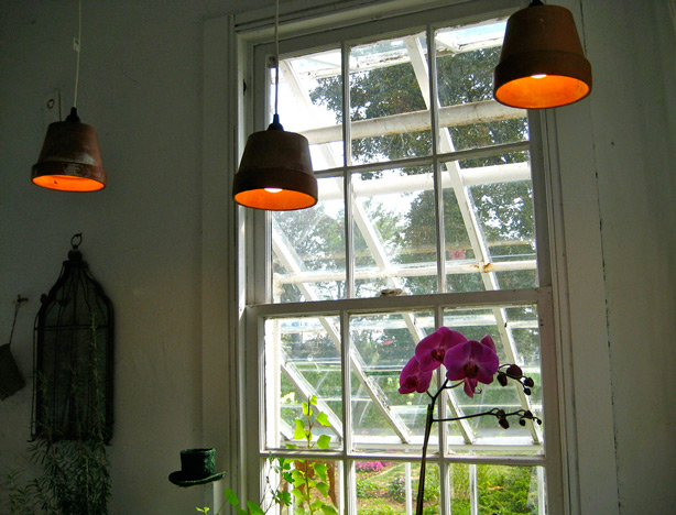 Turn Clay Pots Into Hanging Pendant Lamps