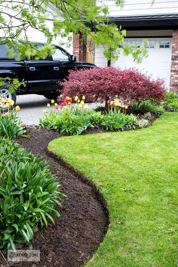 22 Mind-Blowing Front Yard Flower Bed Ideas